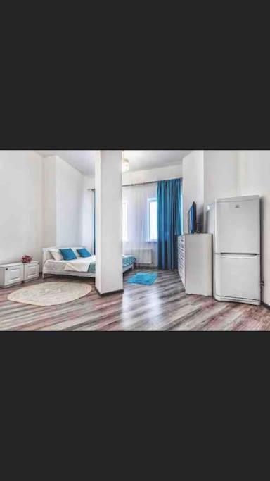 Уютная Квартира С Террасой В Сердце Столицы Apartman Taldykol Kültér fotó