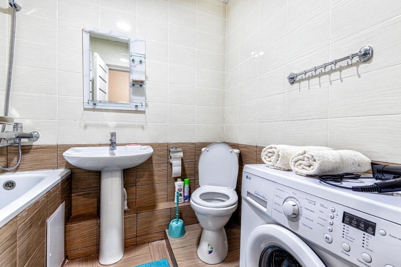 Уютная Квартира С Террасой В Сердце Столицы Apartman Taldykol Kültér fotó